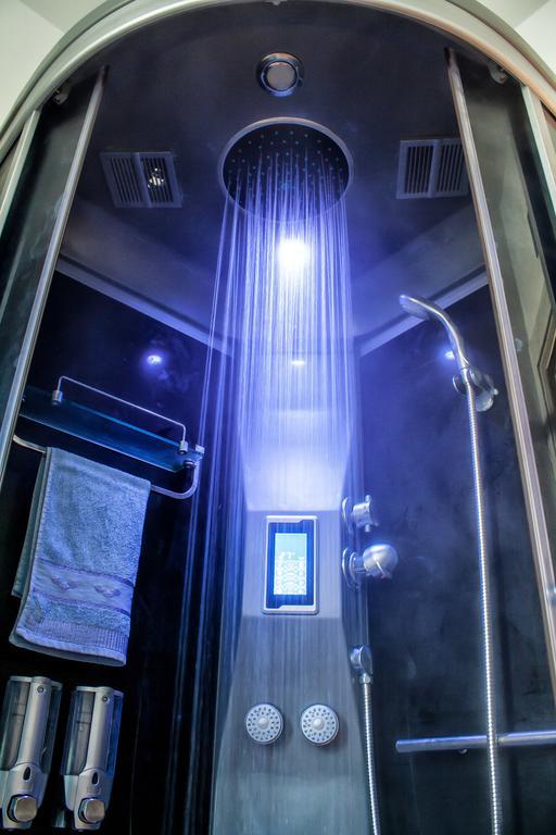 Wellness Suite Na' Canuna' Roddi Szoba fotó