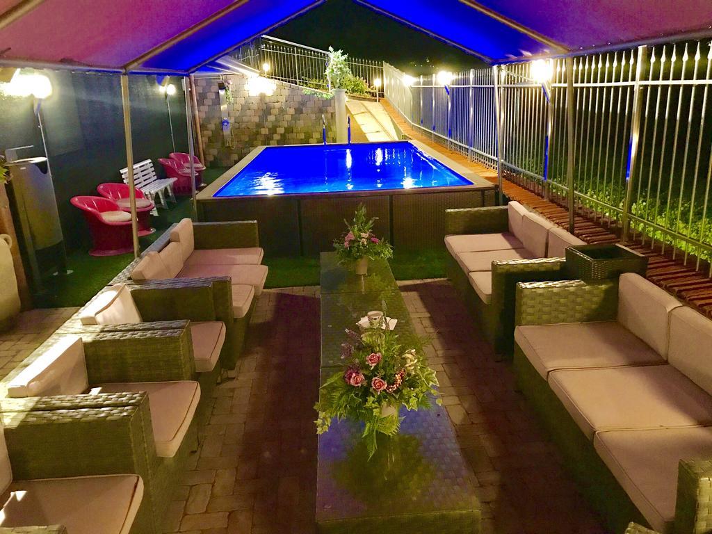 Wellness Suite Na' Canuna' Roddi Kültér fotó