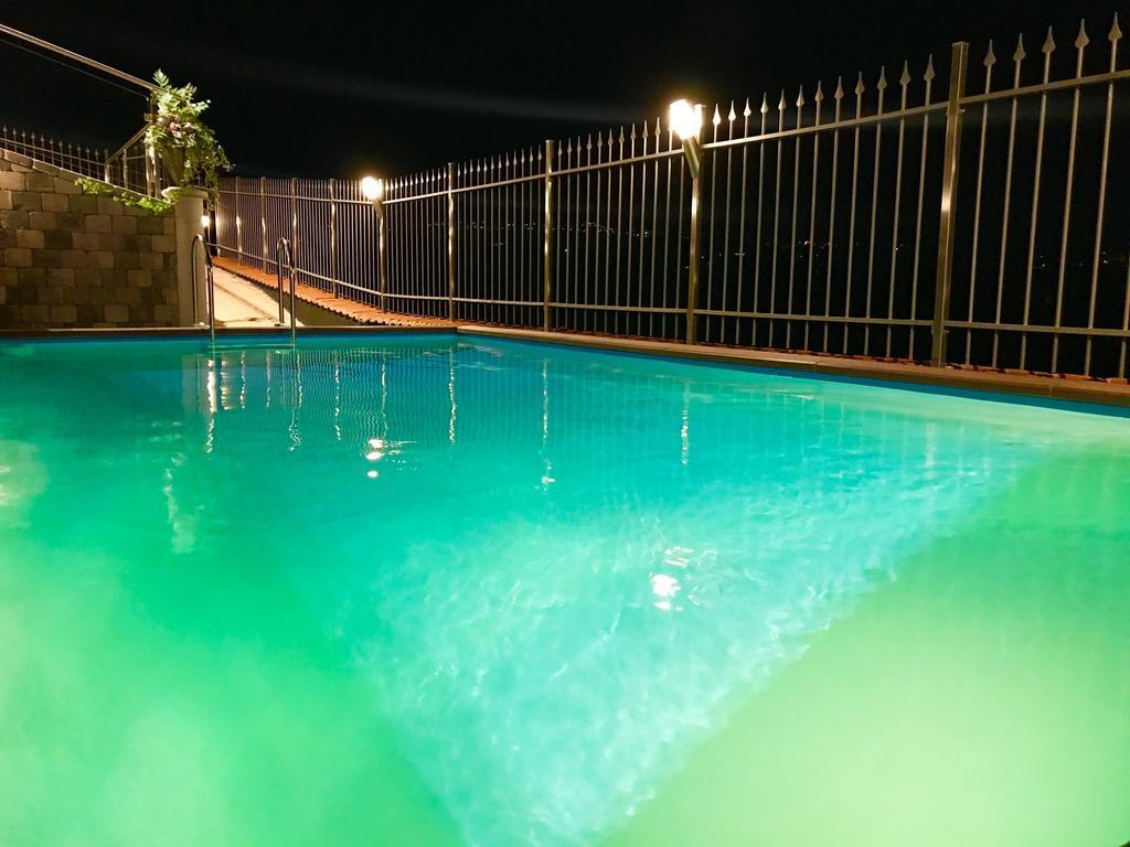 Wellness Suite Na' Canuna' Roddi Kültér fotó
