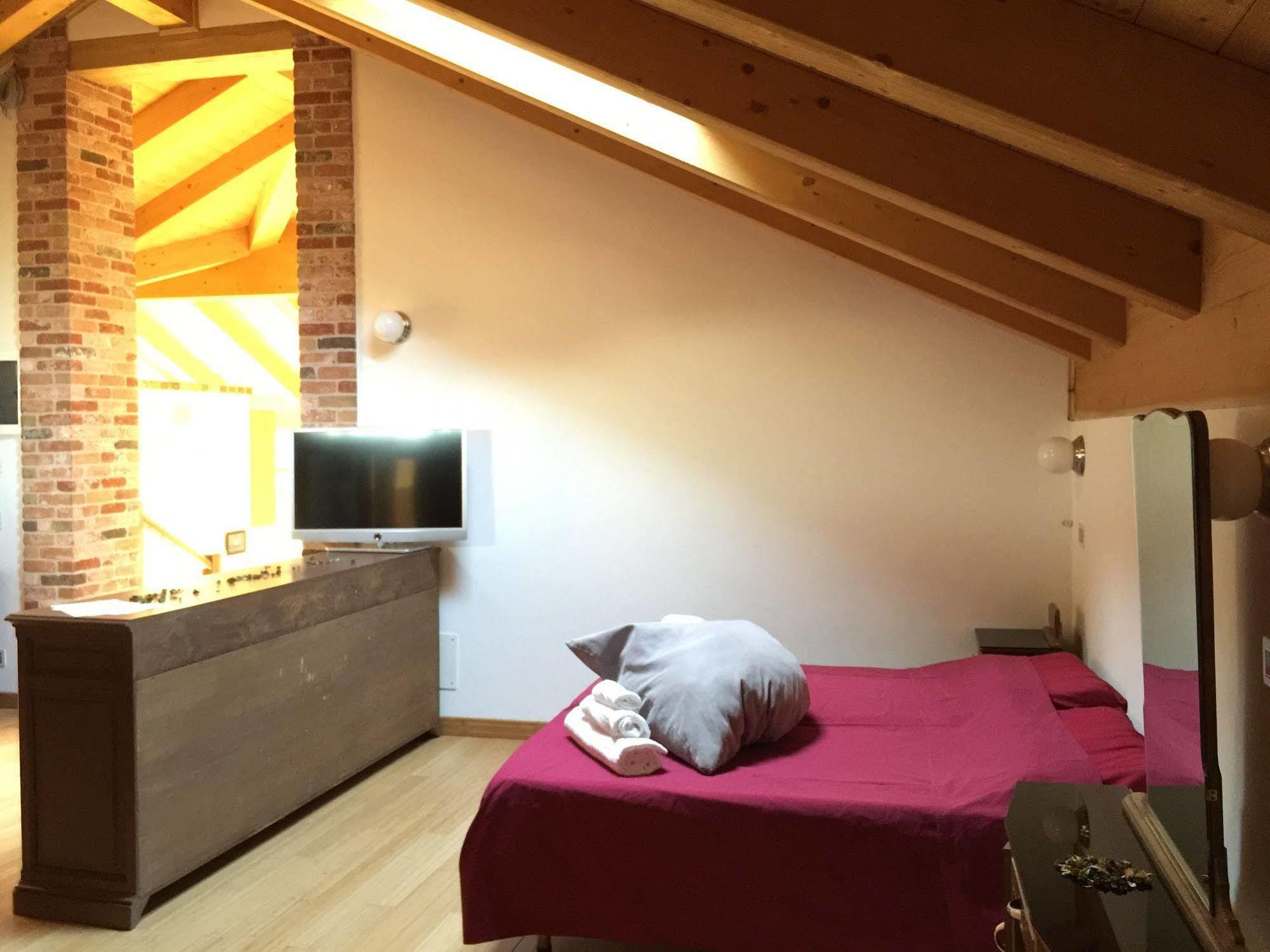 Wellness Suite Na' Canuna' Roddi Kültér fotó